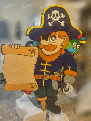 ساخت ماکت تبلیغاتی دزد دریایی